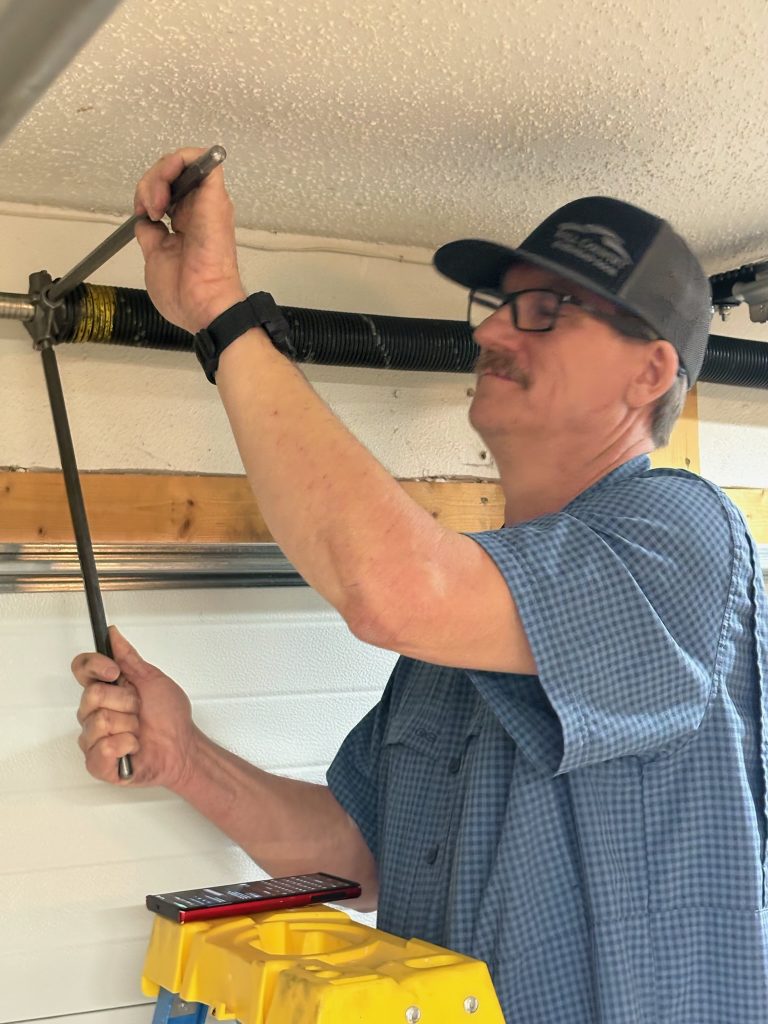 Garage Door Service Techs 076