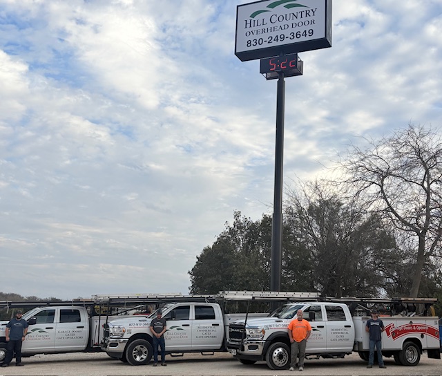 Overhead Door Service Trucks 002